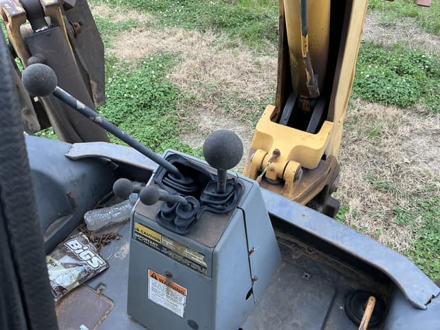 Image of Case 580L equipment image 3