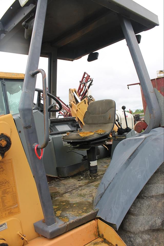 Image of Case 580L equipment image 4