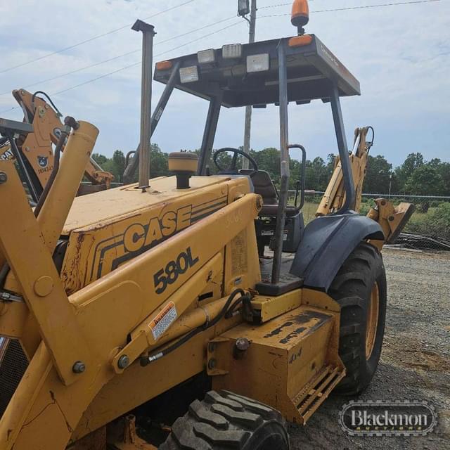 Image of Case 580L equipment image 2