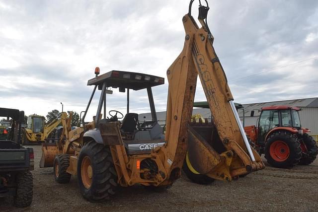 Image of Case 580L equipment image 1
