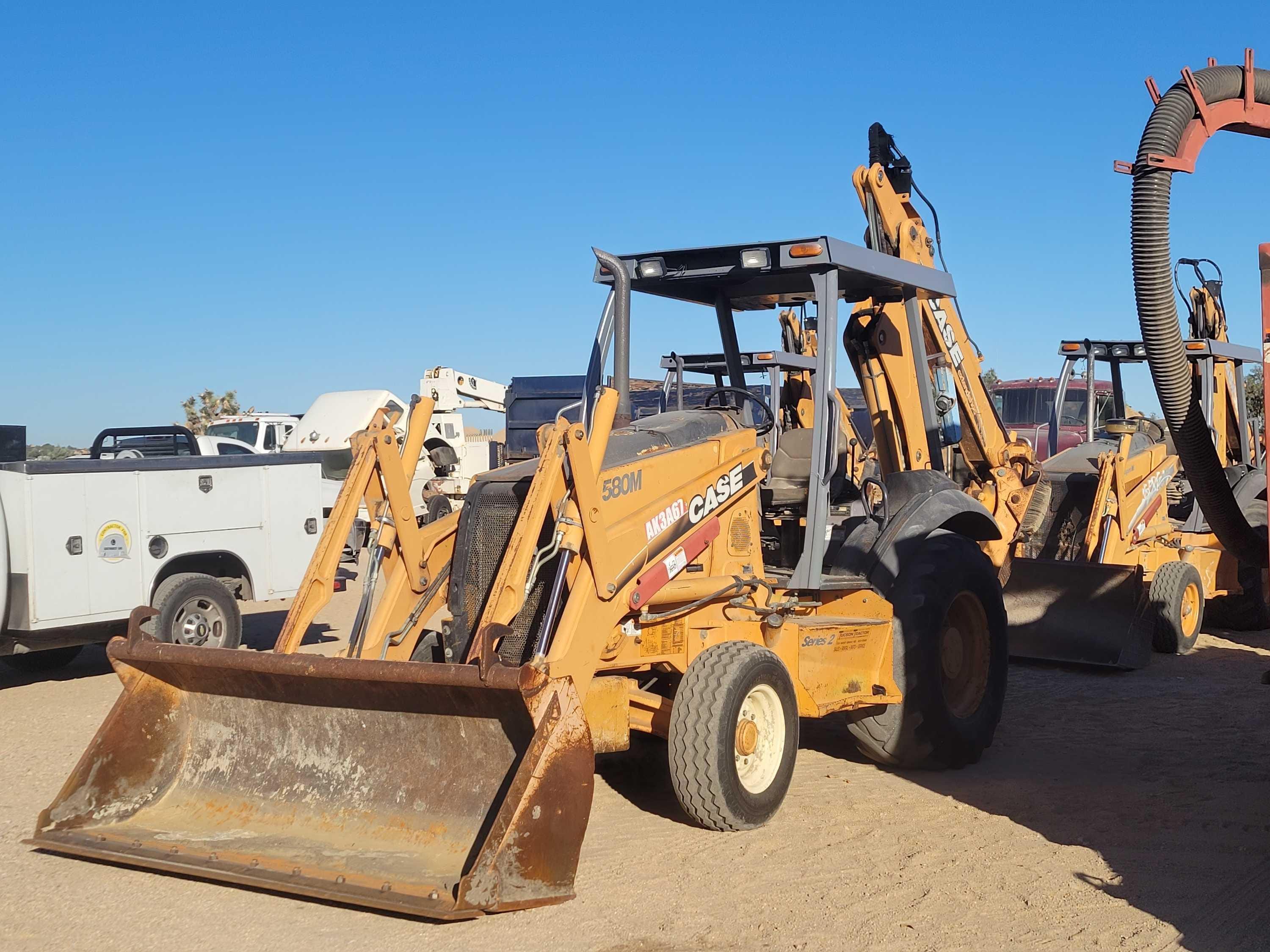 Main image Case 580M