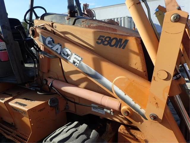 Image of Case 580M Series 2 equipment image 3