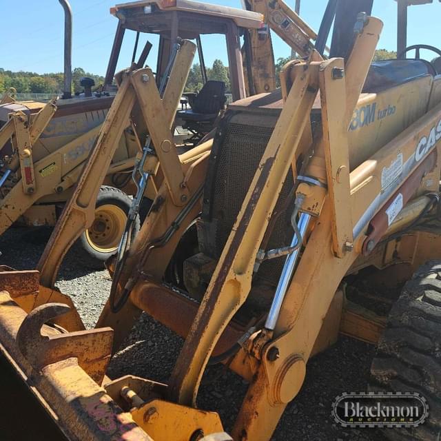 Image of Case 580M Series 2 equipment image 3