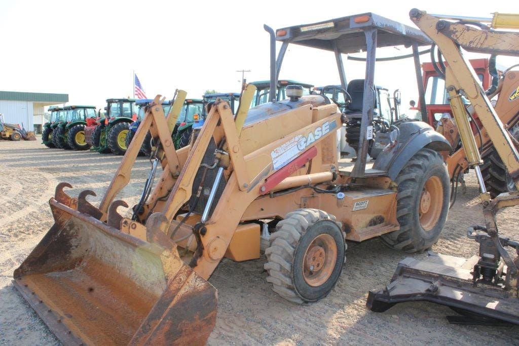 Case 580M Equipment Image0