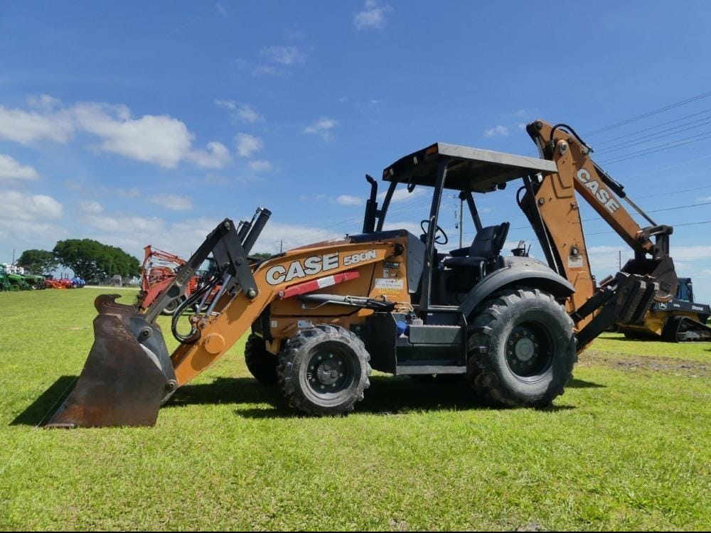 Case 580N Equipment Image0