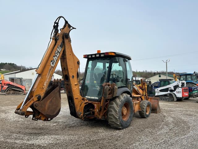 Image of Case 580 Super M Series 2 equipment image 2