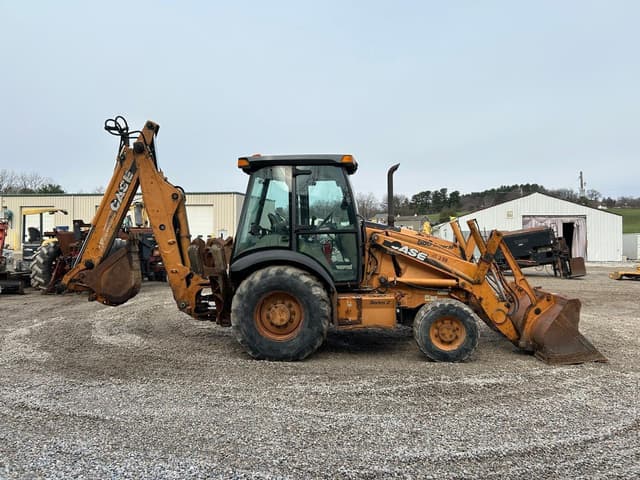 Image of Case 580 Super M Series 2 equipment image 3