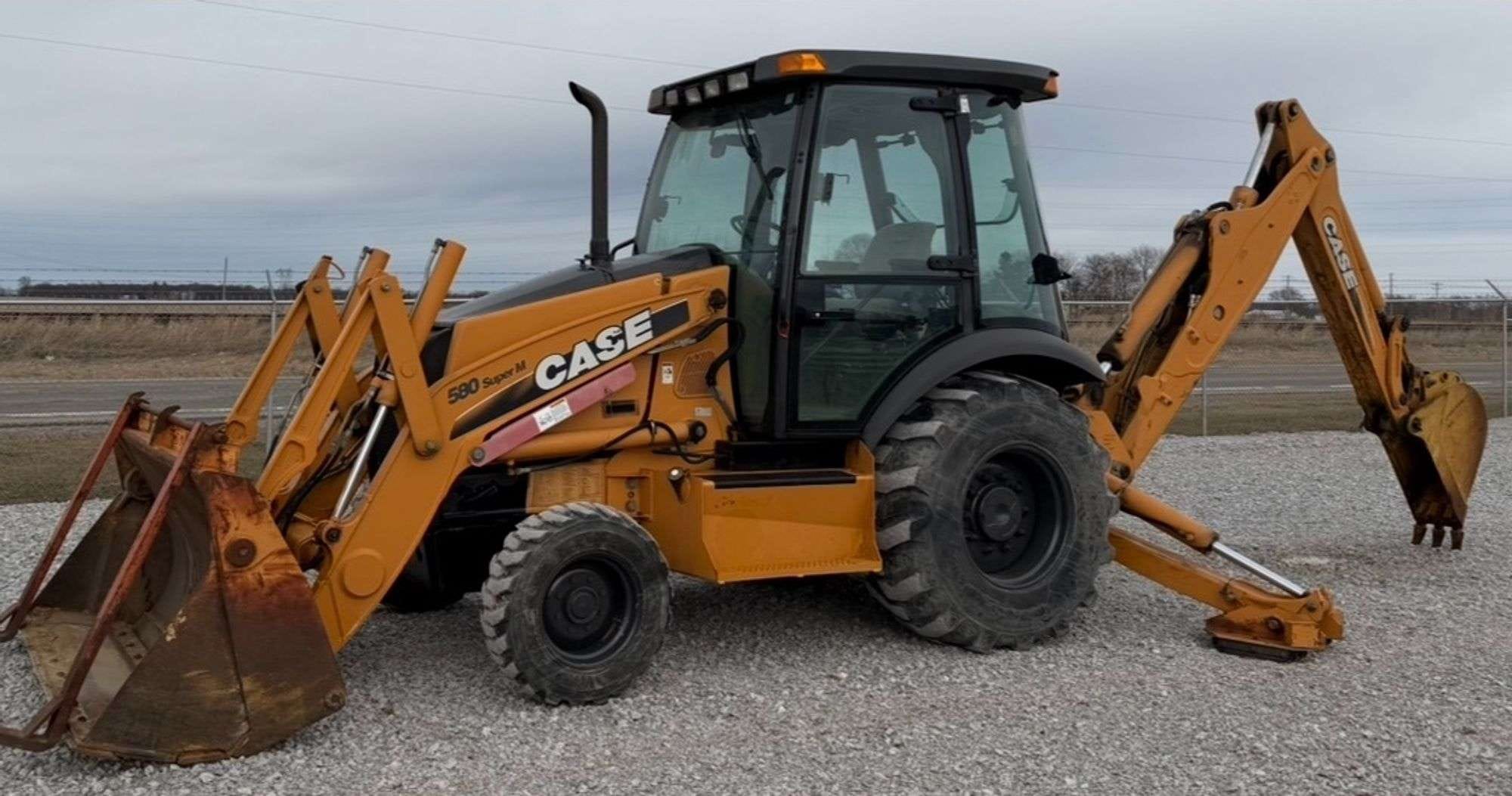 Case 580 Super M Equipment Image0