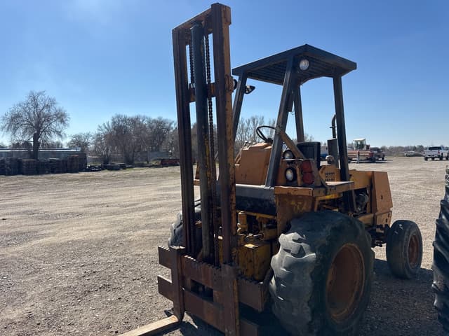 Image of Case 584 equipment image 1