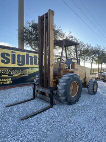 Main image Case 584E