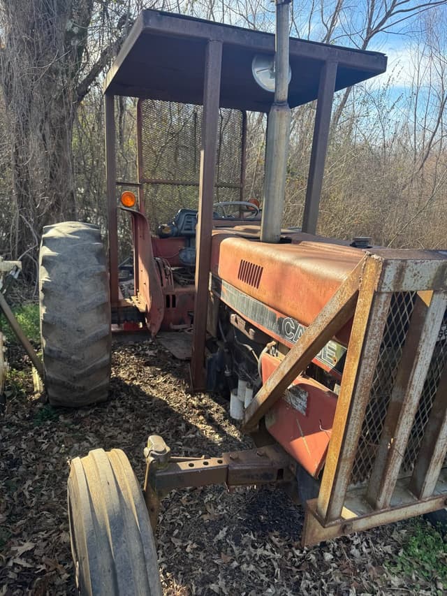 Image of Case IH 585 equipment image 1