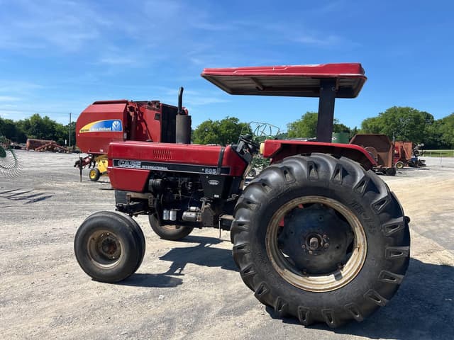 Image of Case IH 585 equipment image 1