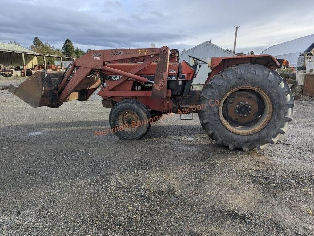 Image of Case IH 585 Primary image