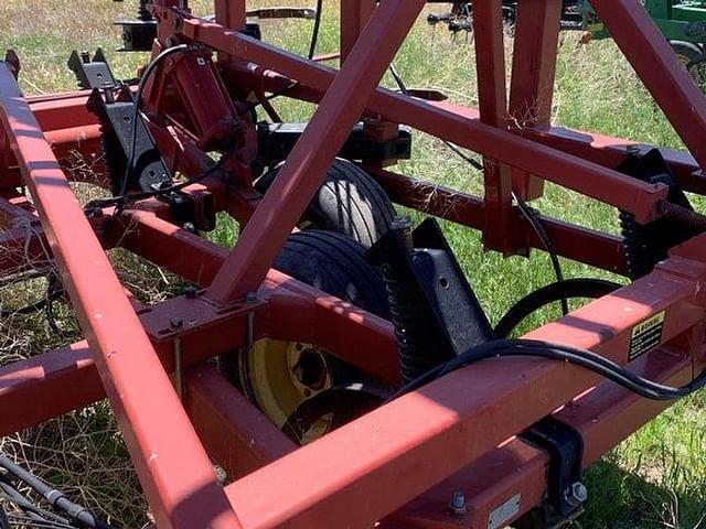 Image of Case IH 5850 equipment image 4