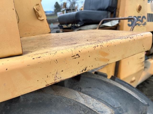 Image of Case 585C equipment image 3