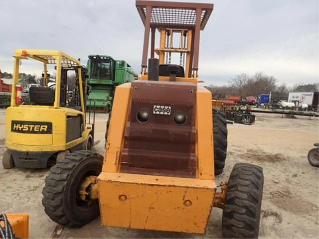 Image of Case 585E equipment image 2