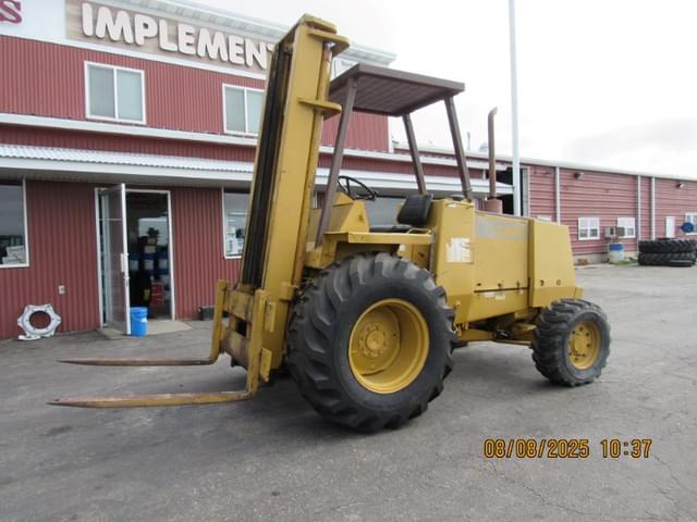 Image of Case  586 equipment image 4