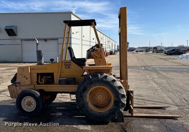 Image of Case  586 equipment image 3