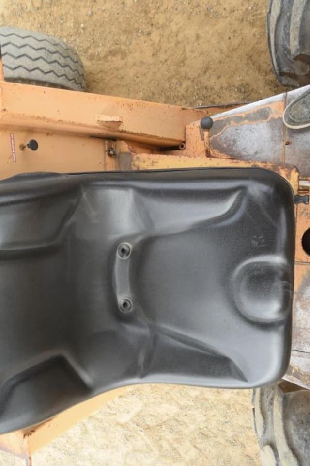 Image of Case 586D equipment image 4