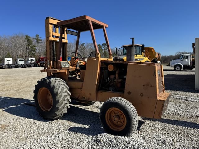 Image of Case 586D equipment image 3