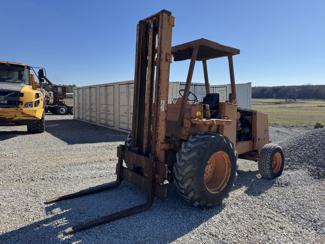 Image of Case 586D Primary image