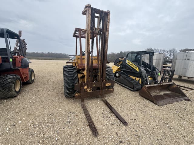 Image of Case 586E equipment image 3