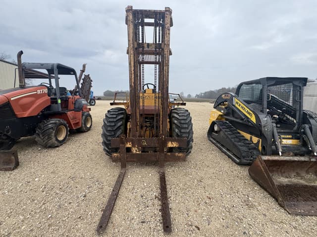 Image of Case 586E equipment image 2