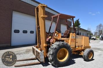 Main image Case 586E