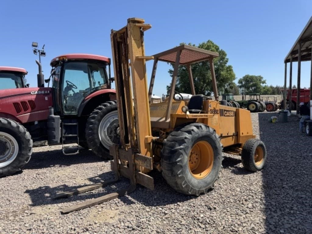 Case 586E Equipment Image0