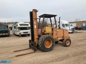 Main image Case 586E