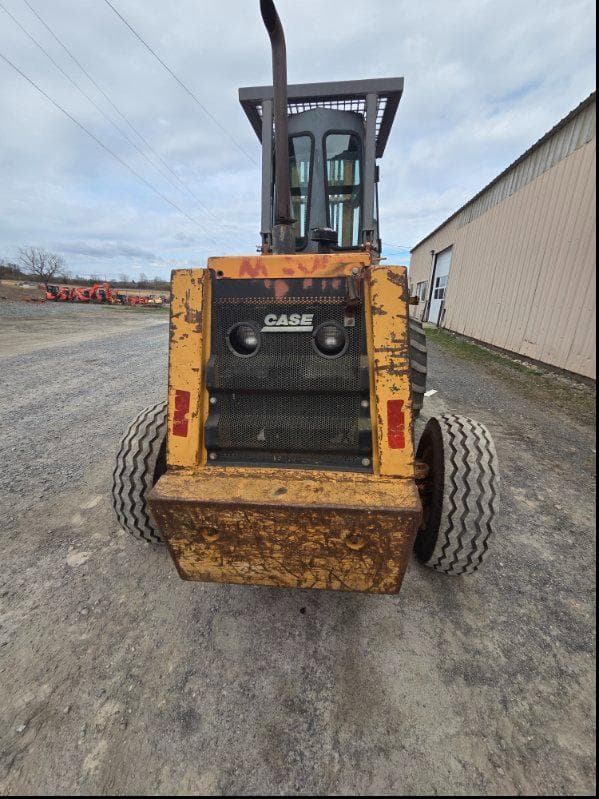 Image of Case 586E equipment image 2