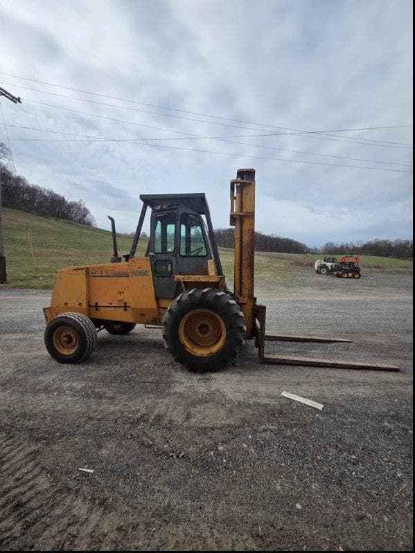 Image of Case 586E equipment image 1