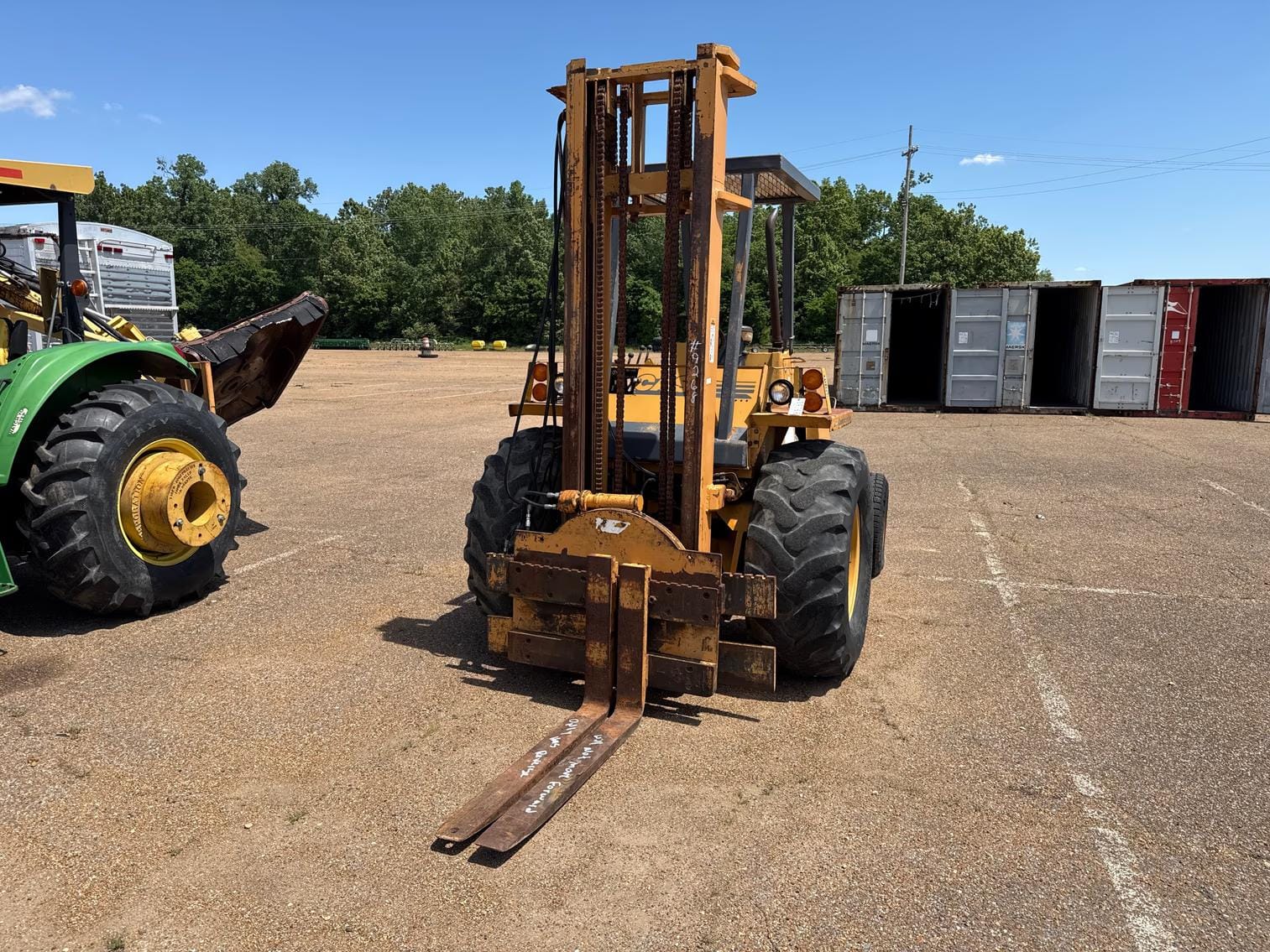 Case 586E Equipment Image0
