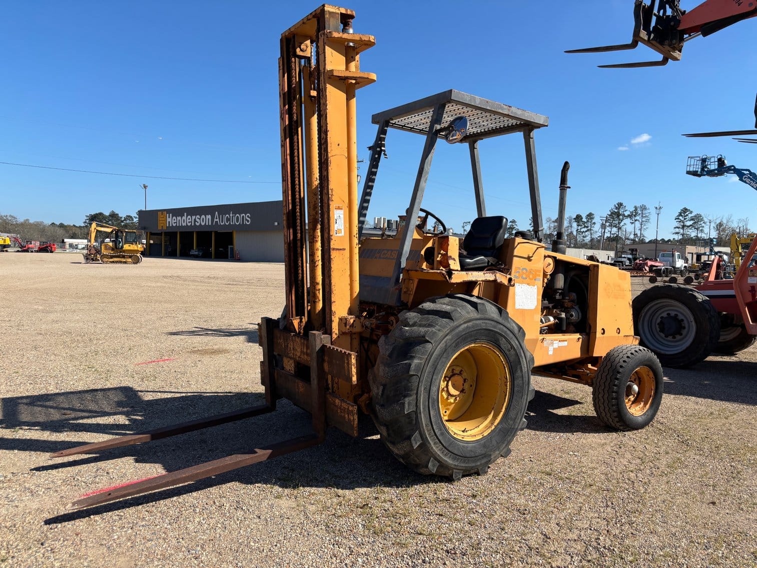 Case 586E Equipment Image0