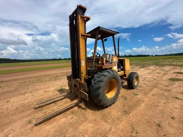 Image of Case 586E equipment image 1