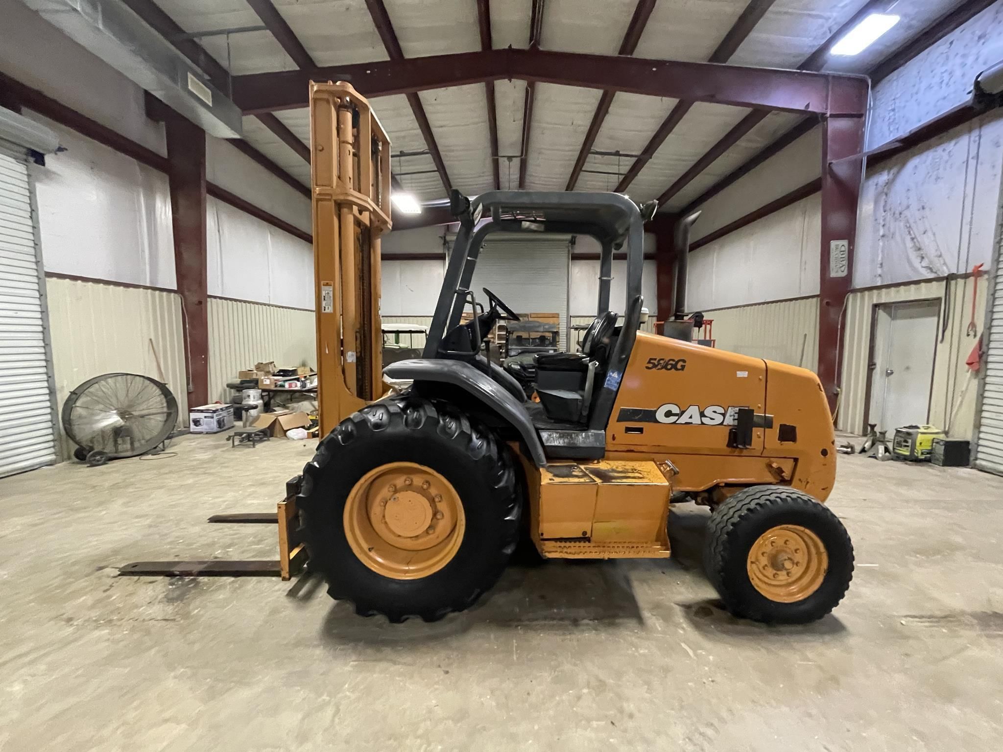 Case 586G Equipment Image0