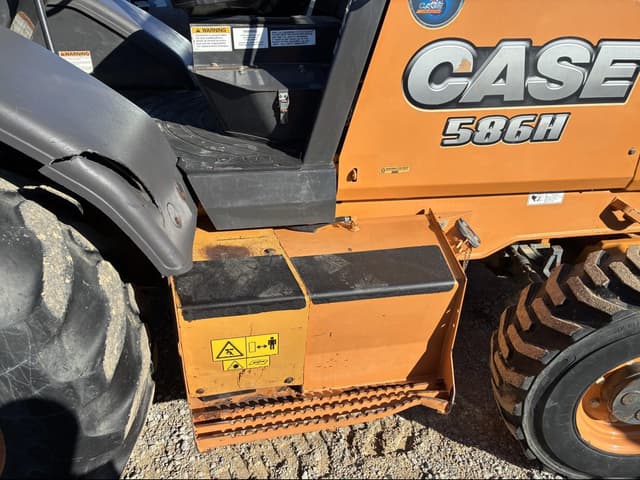 Image of Case 586H equipment image 4