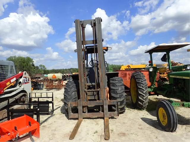 Image of Case 586H equipment image 1