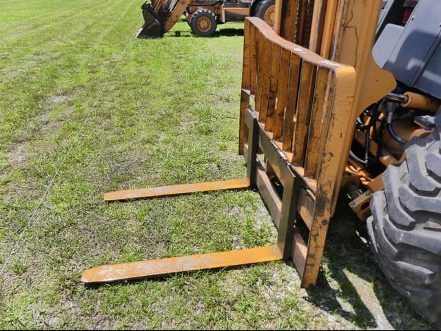 Image of Case 588G equipment image 4