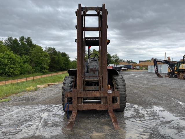 Image of Case 588H equipment image 1