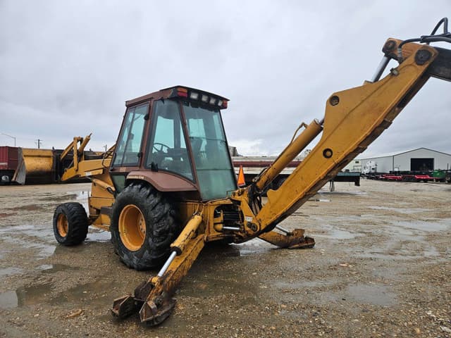 Image of Case 590 equipment image 4