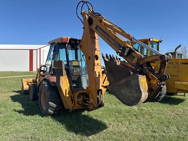 Image of Case 590 equipment image 1