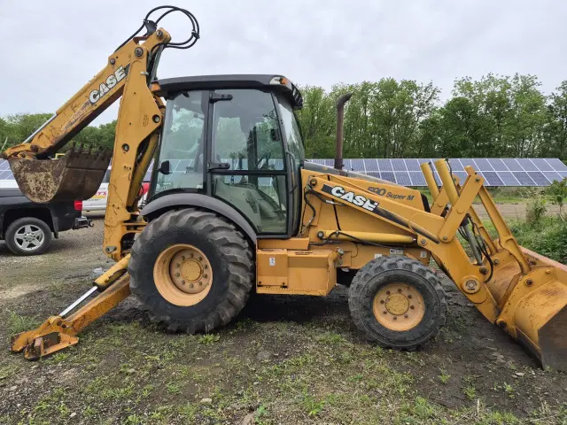 Image of Case 590 Super M Series II equipment image 1