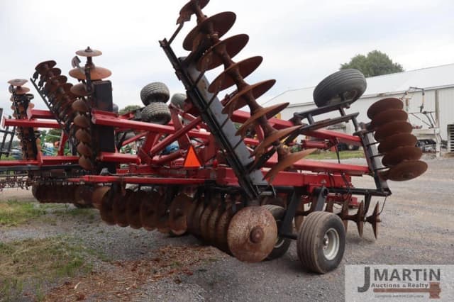 Image of Case IH 596 equipment image 1