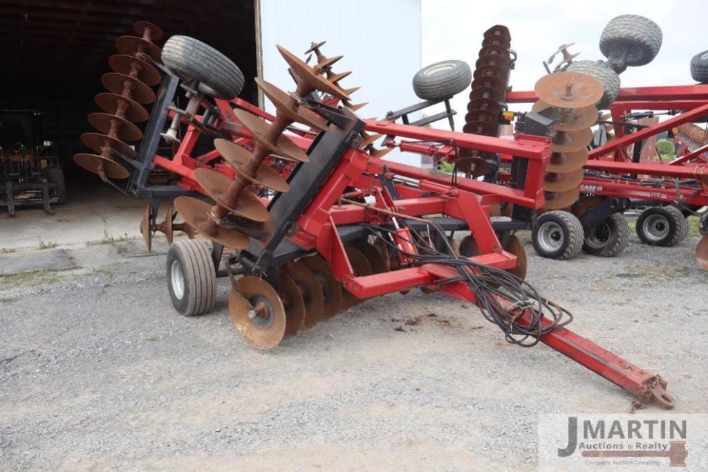 Case IH 596 Equipment Image0