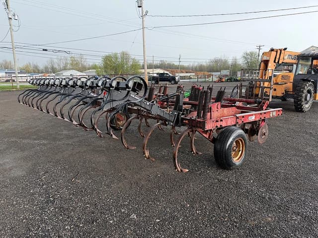 Image of Case IH 600 equipment image 3