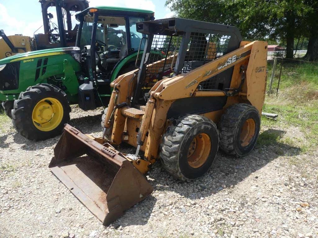 Case 60XT Equipment Image0