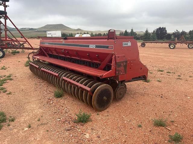 Image of Case IH 6200 equipment image 3