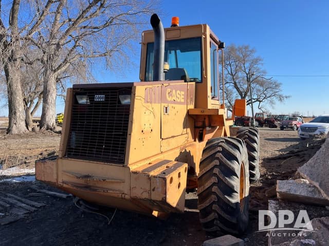 Image of Case 621 equipment image 3