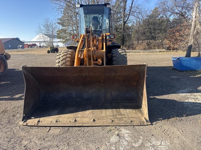 Image of Case 621F XR equipment image 1